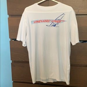 Vineyard Vines white t-shirt Size: S